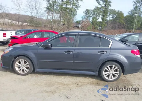 2013 Subaru Legacy 2.5I Premium z USA, uszkodzony, nr VIN 4S3BMCB67D3005538